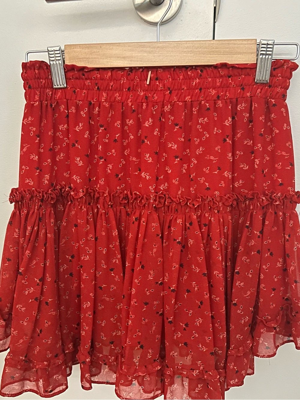 2 X MISA Los Angeles Floral Ruffle Mini Skirt – XS – Boho Chic